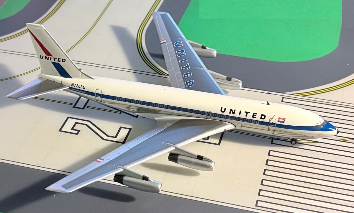 United Boeing 720-022 N7203U 1960's colors 1:200 scale diecast Aeroclassics