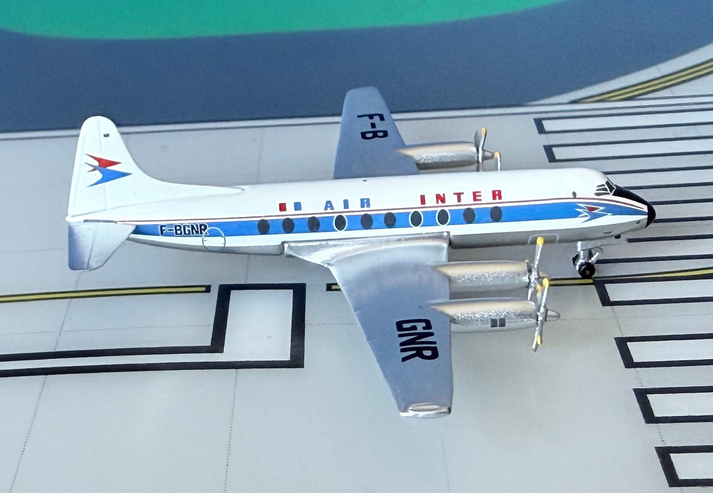 Air Inter Viscount 708 F-BGNR 1970's colors 1:400 scale diecast Aeroclassics