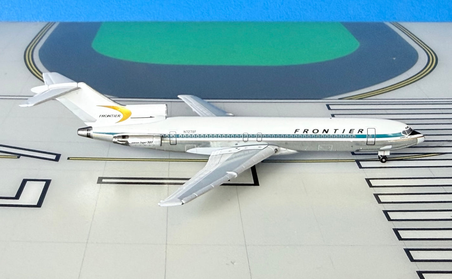 Frontier Boeing 727-200 N7278F 1960s colors 1:400 scale diecast Aeroclassics