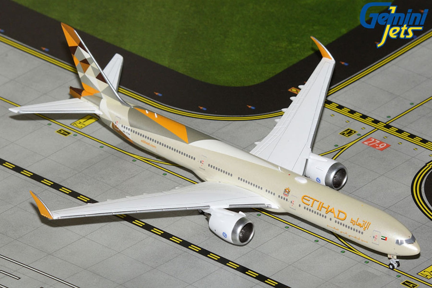 Etihad Boeing 777-9 A6-FAA with Folded Wings 1:400 scale diecast GeminiJets