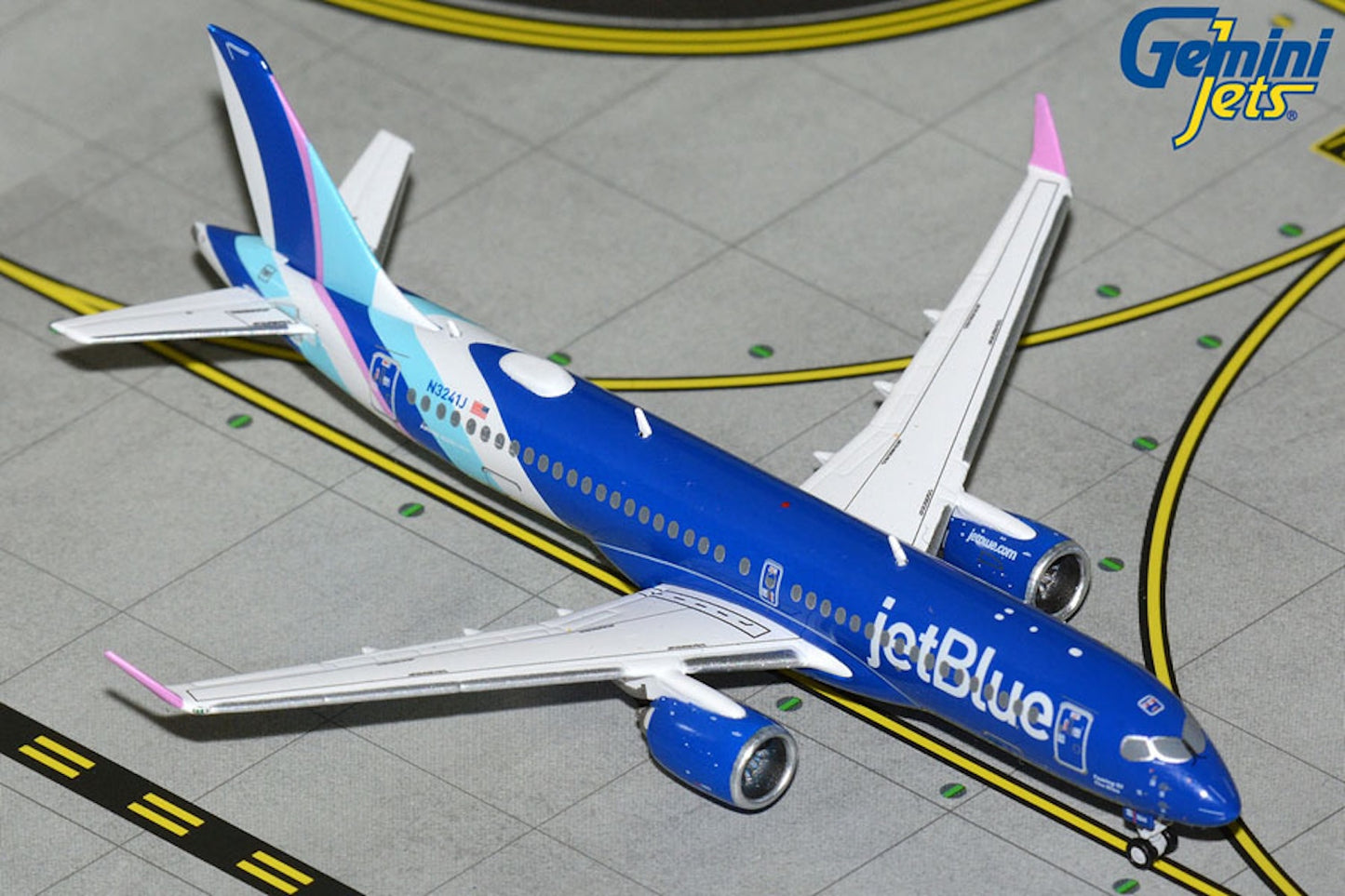 JetBlue Airbus A220-300 N3241J Taming of the Blue 1:400 scale diecast GeminiJets