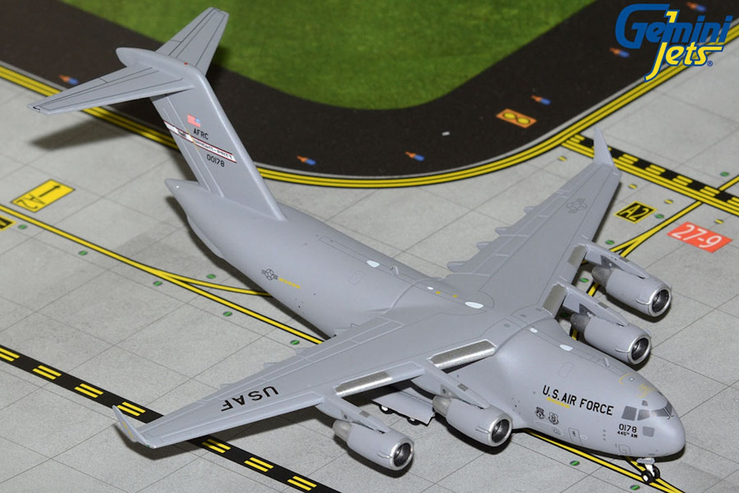 US Air Force C-17 Globemaster III 00-0178 Wright Patterson AFB 1:400 scale GeminiMacs