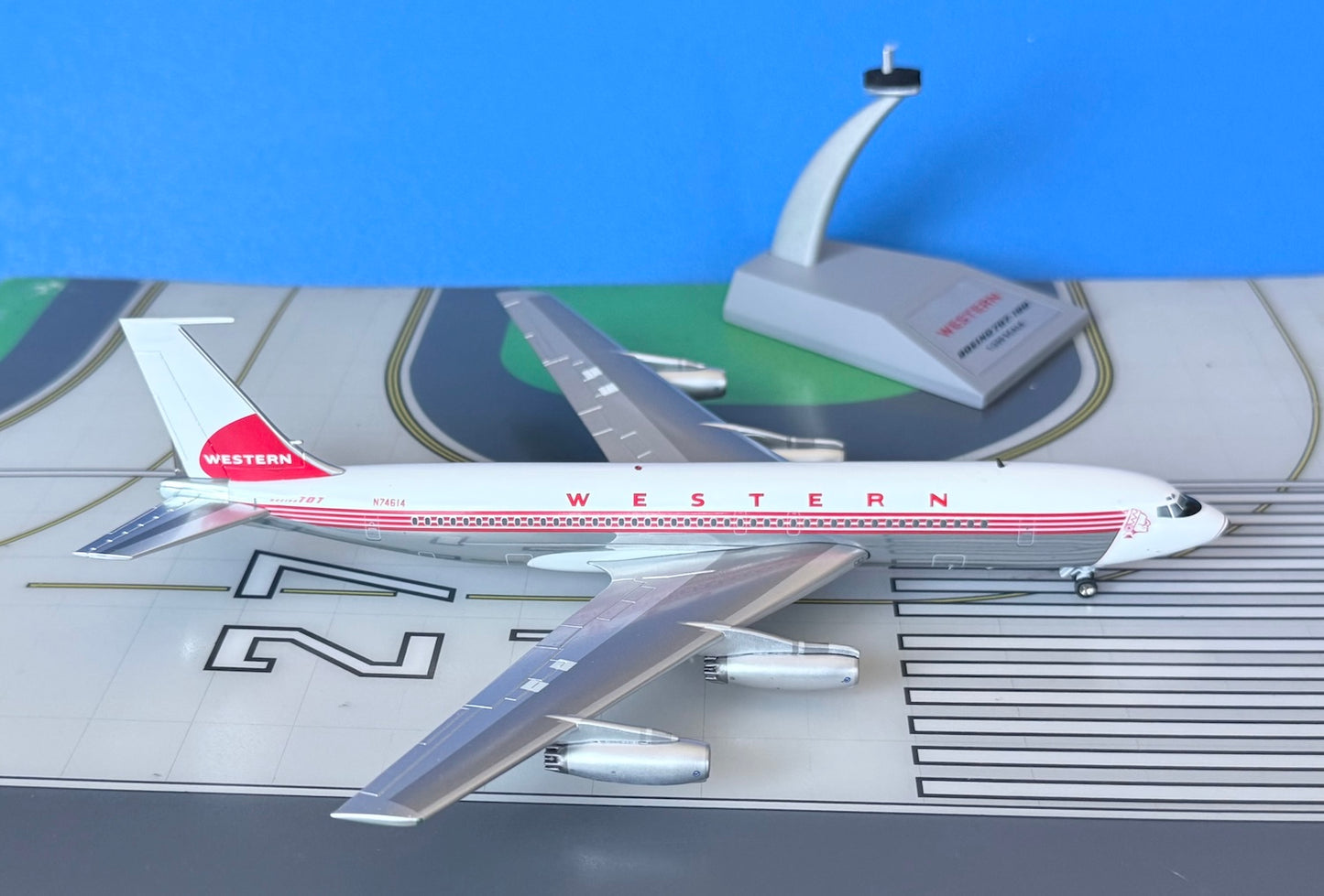 Western Boeing 707-139 N74614 Indian Head polished belly 1:200 scale diecast Inflight Models