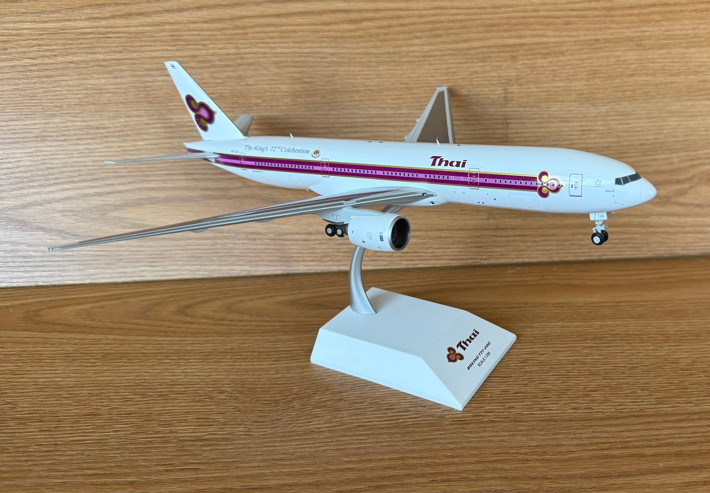 THAI Airways Boeing 777-200 HS-TJG The King's 72nd 1:200 scale diecast JC Wings