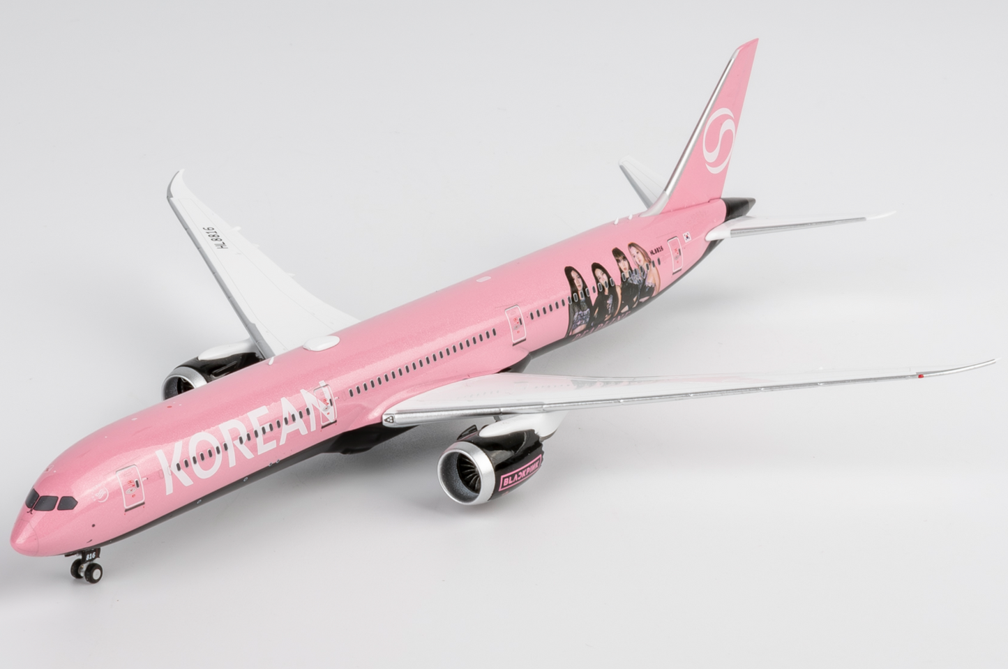 Korean Boeing 787-10 HL8816 BlackPink colors 1:400 scale diecast NG Models