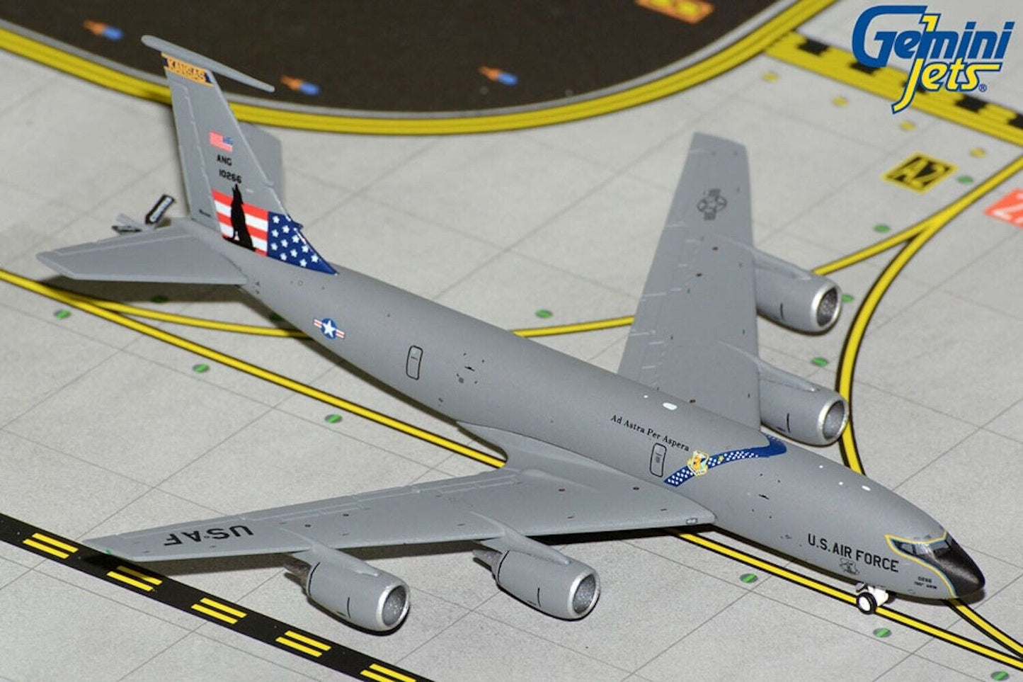 US Air Force Boeing KC-135R 61-0266 Kansas ANG 1/400 scale diecast GeminiMacs