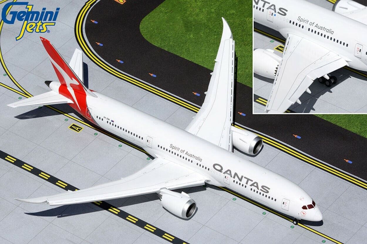 Qantas Boeing 787-9 VH-ZNK Flaps down 1/200 scale diecast GeminiJets