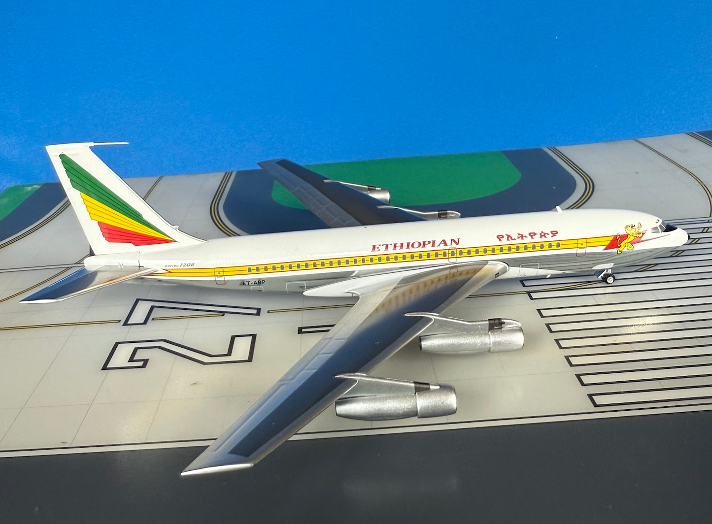 Ethiopian Boeing 720-060B ET-ABP 1970s colors 1:200 scale diecast Aeroclassics