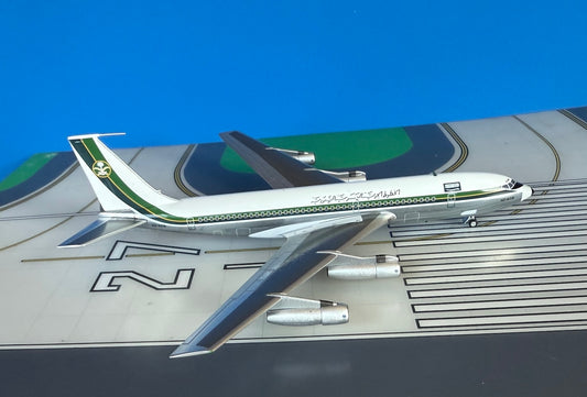 Saudi Arabian Airlines Boeing 720-068B HZ-ACB 1960s colors 1:200 scalediecast Aeroclassics