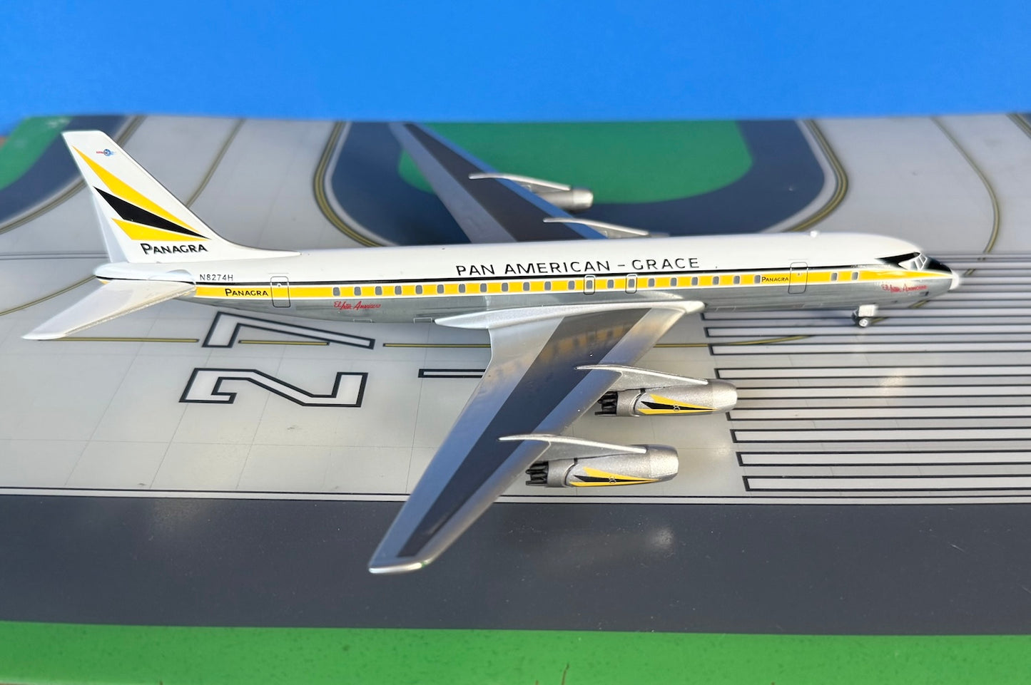 Panagra - Pan American Grace  Douglas DC-8-31 N8274H 1960s colors 1:200 diecast Aeroclassics
