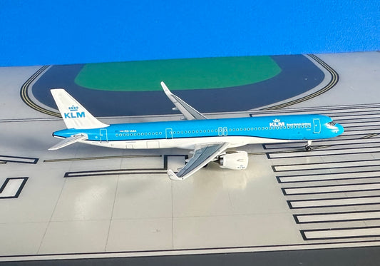 KLM Airbus A321Neo PH-AXA current colors 1:400 scale diecast Aeroclassics