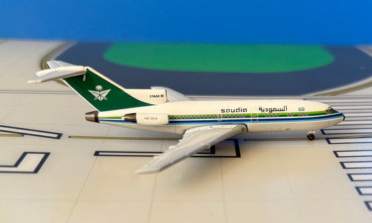 Saudia Boeing 727-100 HZ-OCV 1990s colors Stage III 1:400 scale diecast Aeroclassics