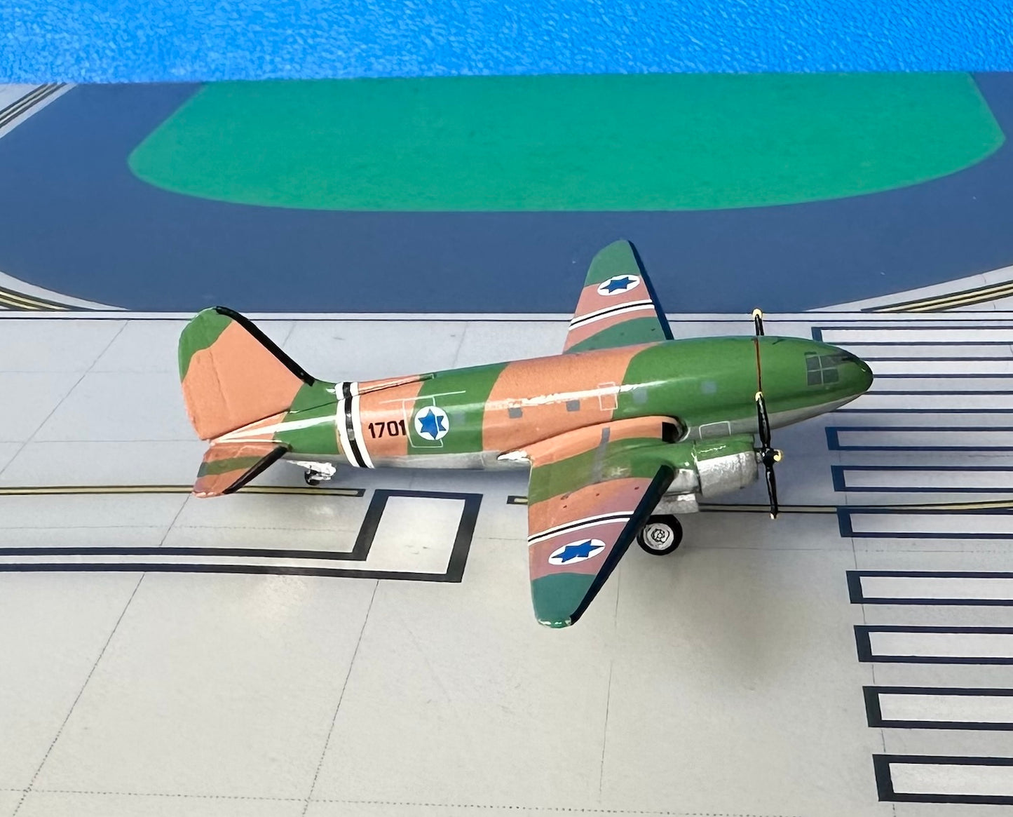 Israel Air Force Curtis C-46 1701 1:400 scale diecast Aeroclassics