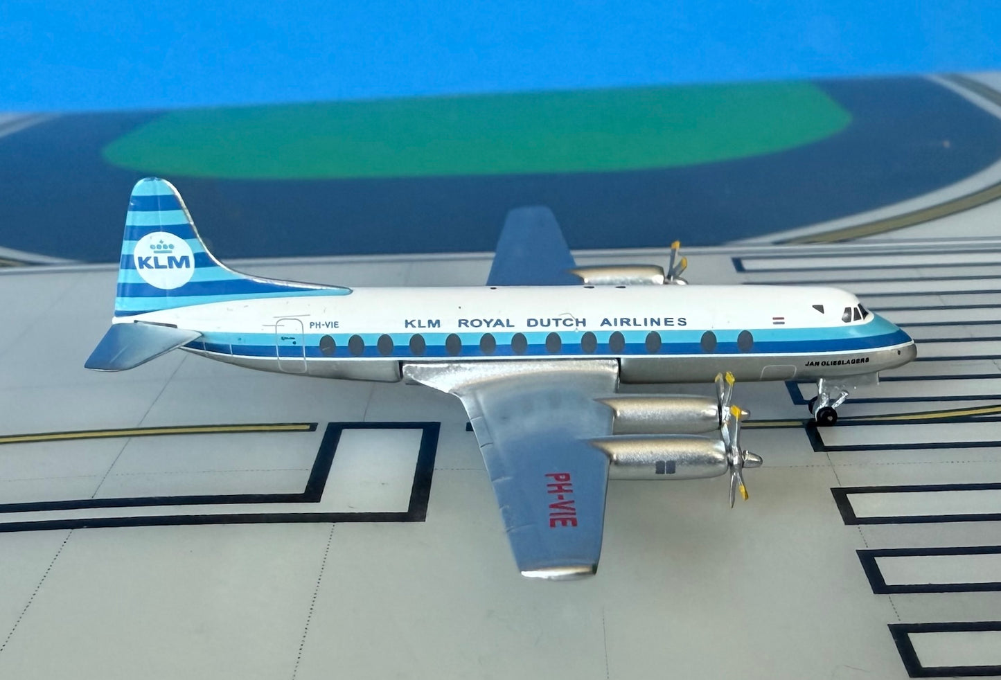 KLM Vickers Viscount 800 PH-VIE 1960s 1:400 scale diecast Aeroclassics