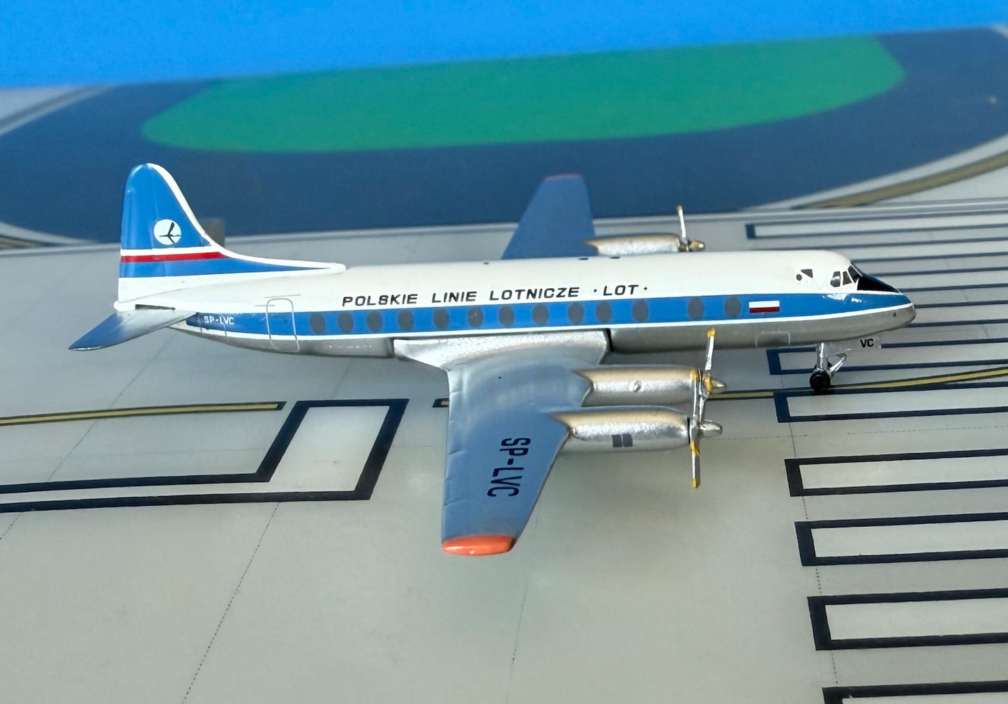 LOT Polish Vickers Viscount 800 SP-LVC 1960s 1:400 scale diecast Aeroclassics