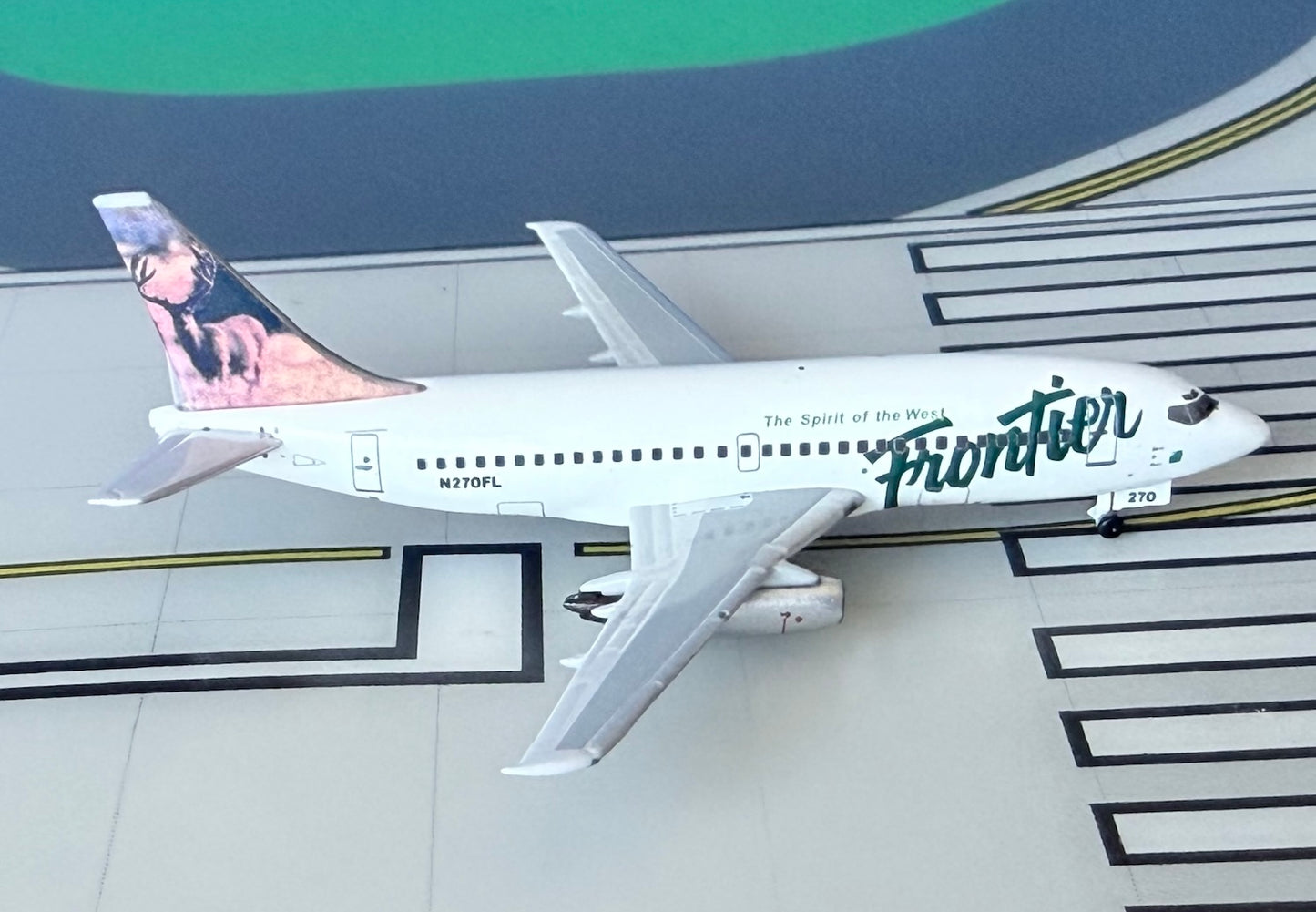 Share Frontier Boeing 737-200/Adv N270FL Mule Deer/Owl 1:400 scale diecast Aeroclassics