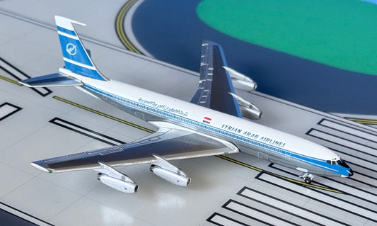 Syrian Arab Airlines Boeing 707-321 G-AYXR 1970's colors 1:400 scale diecast Aeroclassics