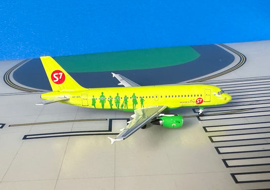 S7 Siberia Airlines Airbus A319-114 VP-BHL 2000 2000s colors  1:400 scale diecast Aeroclassics