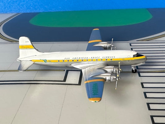 Panagra Douglas DC-4 N68904 1950s colors 1:400 scale diecast Aeroclassics