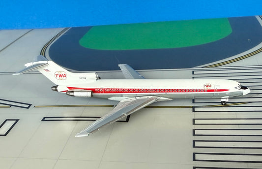 TWA Boeing 727-200 N12308 Twin Globe colors 1:400 scale diecast Aeroclassics