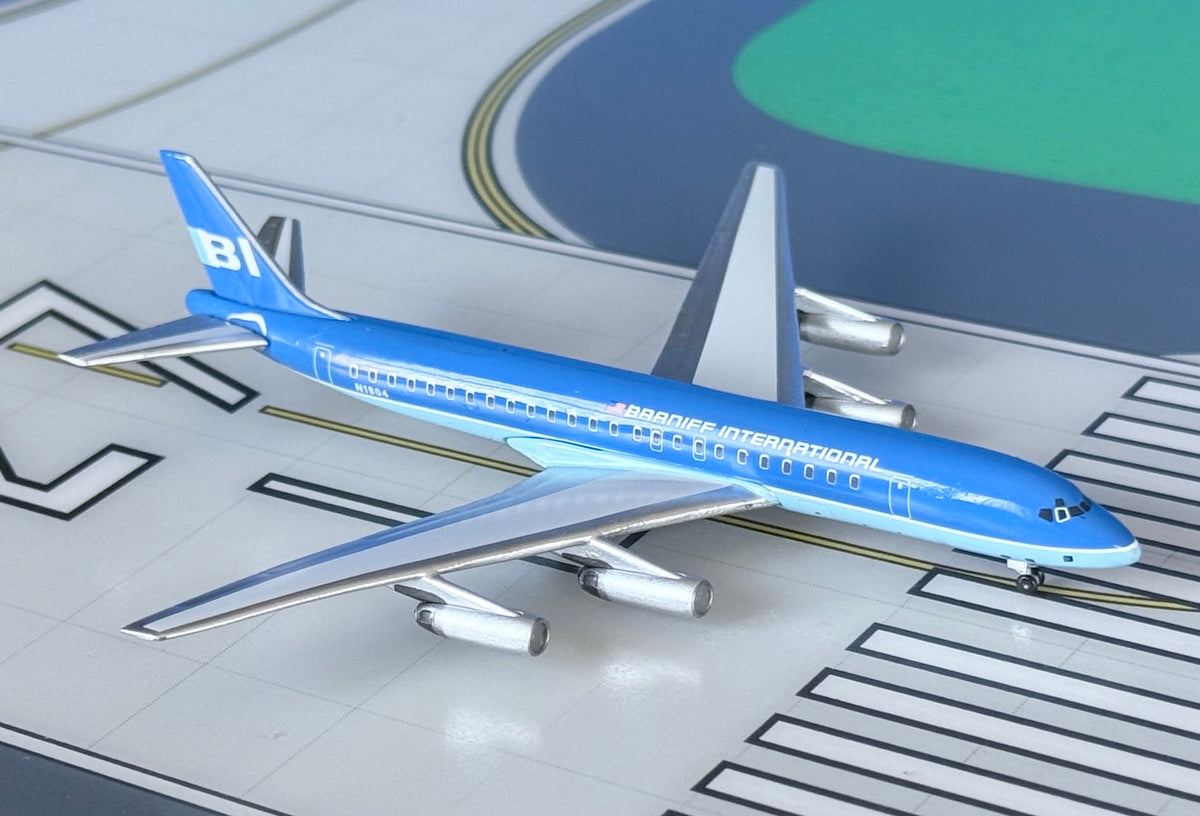 Braniff International Douglas DC-8-62 N1804 1970s two tone blue 1:400 scale diecast Aerocl