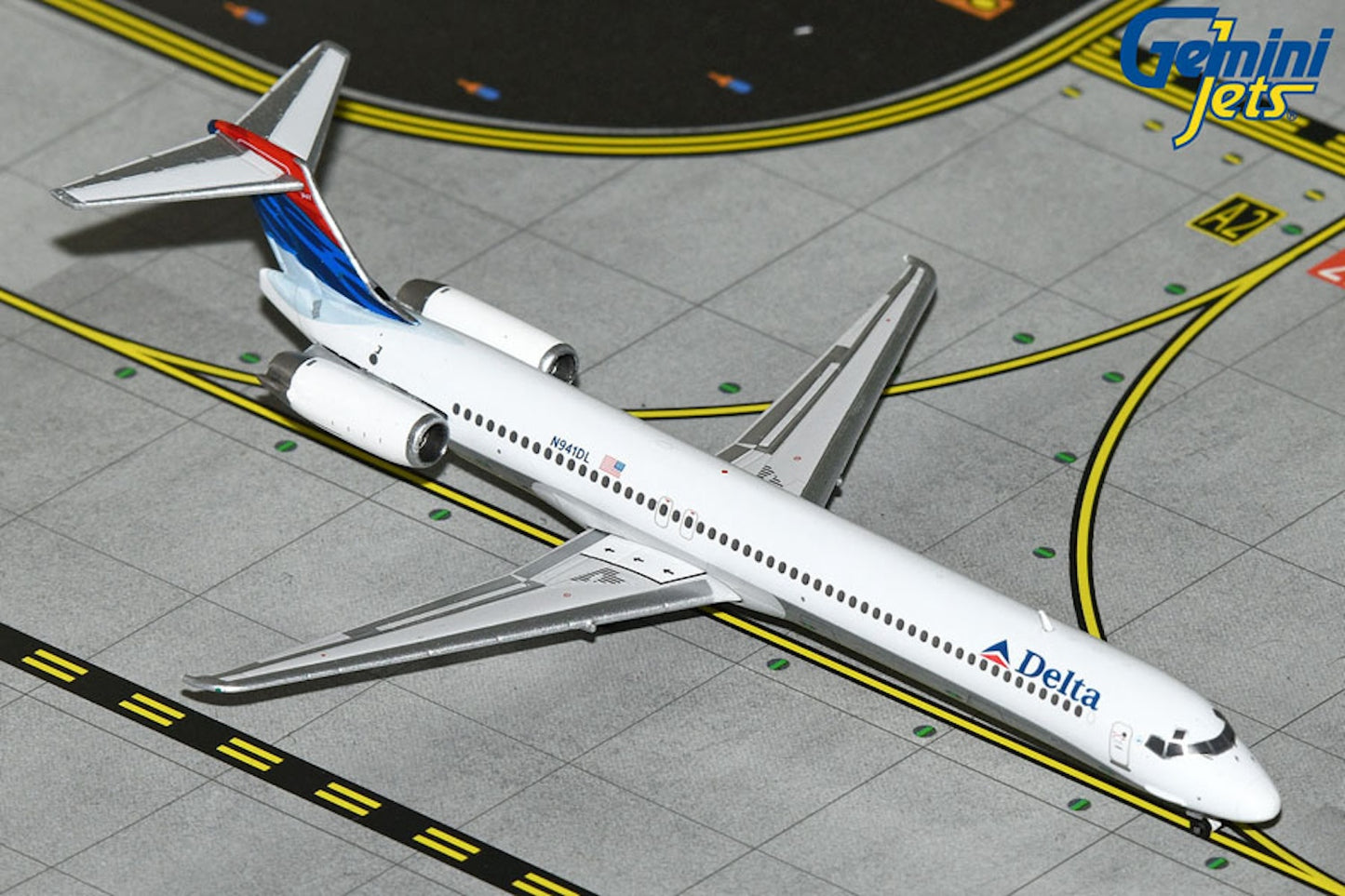 Delta McD. Douglas MD-88 N941DL Colors in Motion 1:400 scale diecast GeminiJets