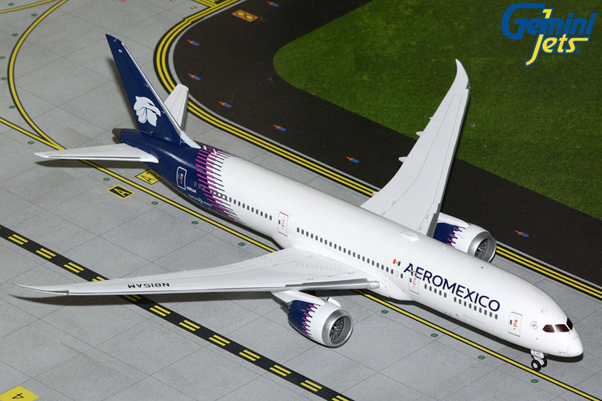 AeroMexico Boeing 787-9 N815AM Current colors 1:200 scale diecast GeminiJets
