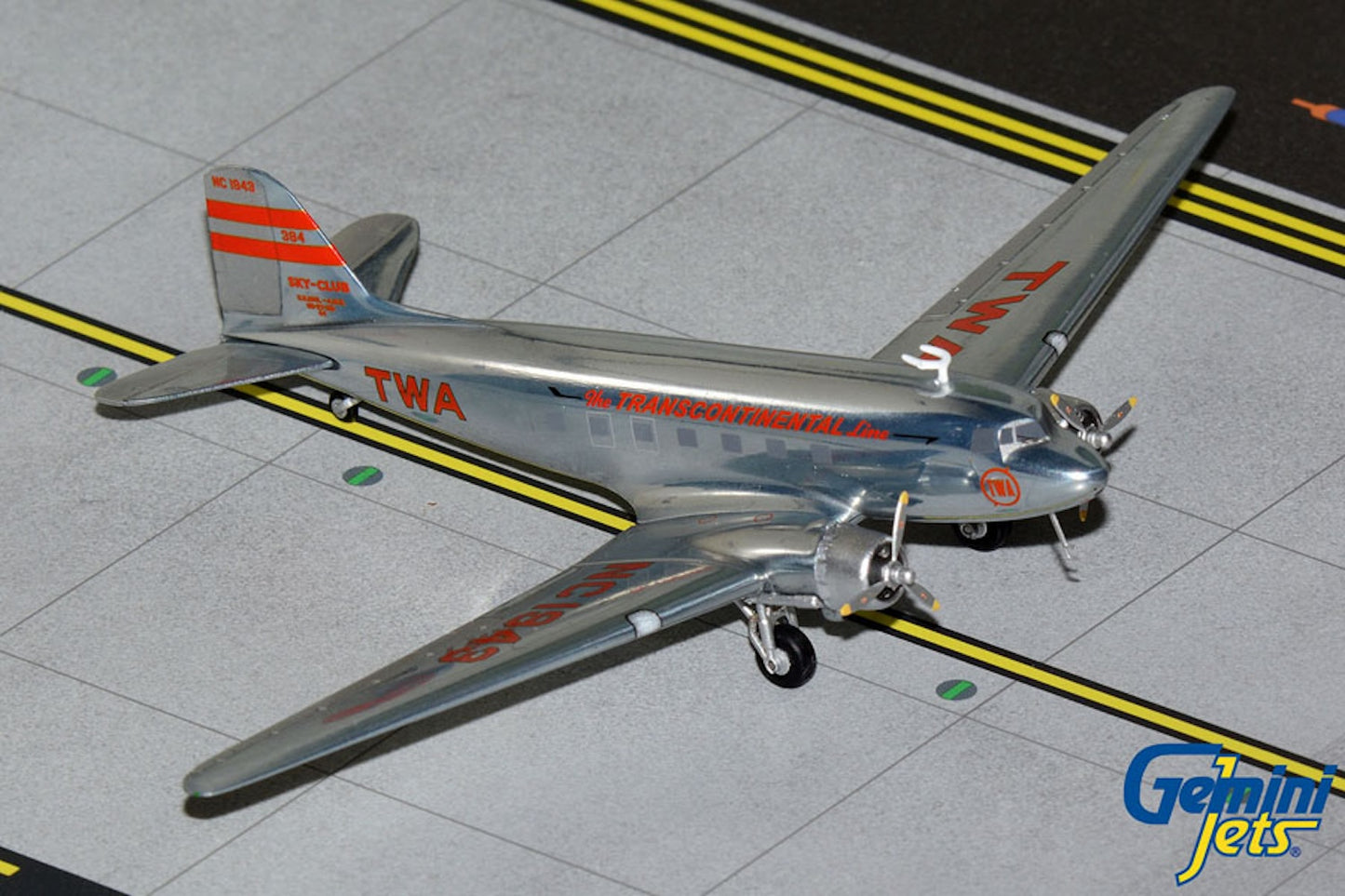 TWA Transcontinental & Western Air DC-3 NC1943 1:200 scale diecast GeminiJets