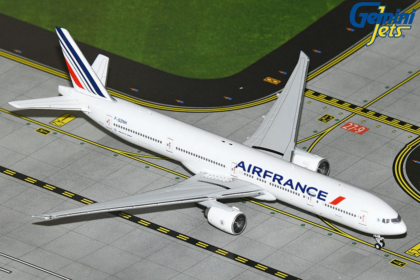 Air France Boeing 777-300ER F-GZNH Current colors 1:400 scale diecast GeminiJets