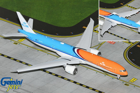 KLM Boeing 777-300ER PH-BVA New Orange Pride, Flaps down 1:400 scale diecast GeminiJets