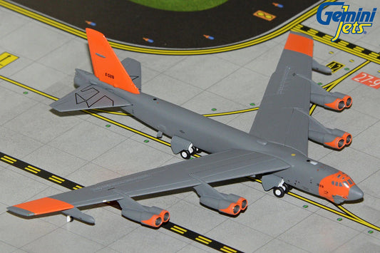 US Air Force Boeing B-52H Stratofortress 61-0028 Wolfpack 1:400 scale GeminiMacs