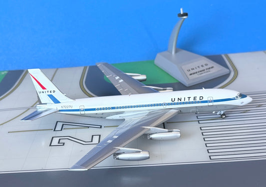 United Boeing 720-022 N7227U 1960s polished belly 1:200 scale diecast Inflight Models