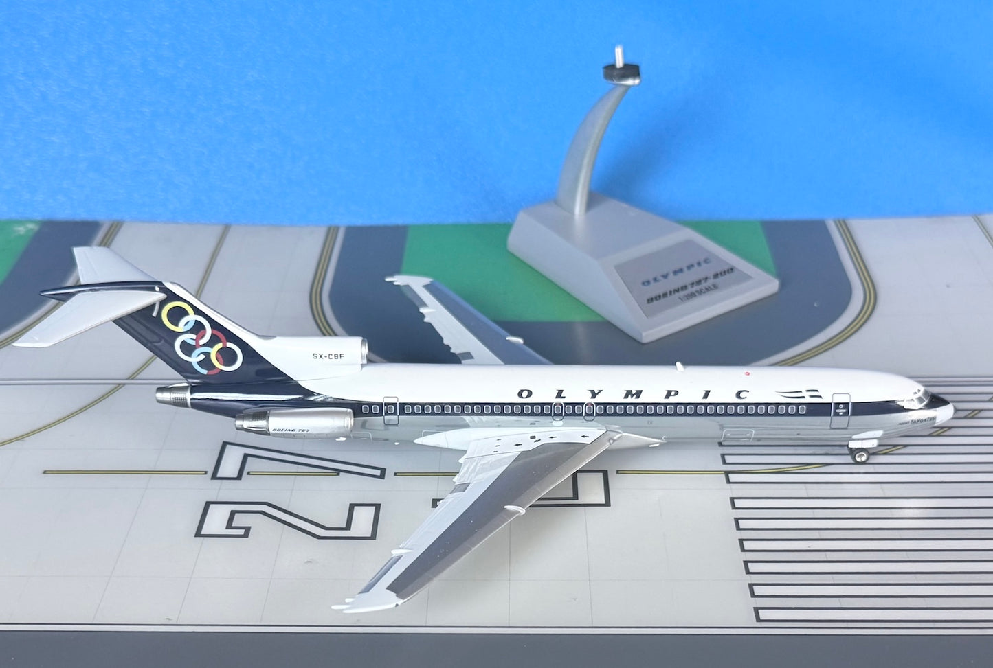 Olympic Boeing 727-200 SX-CBF, polished 1980's colors 1:200 scale diecast Inflight Models