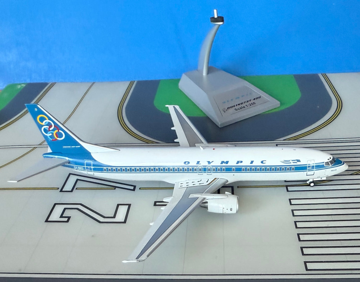 Olympic Boeing 737-400 SX-BKG 1990s colors 1:200 scale diecast Inflight 200 Models