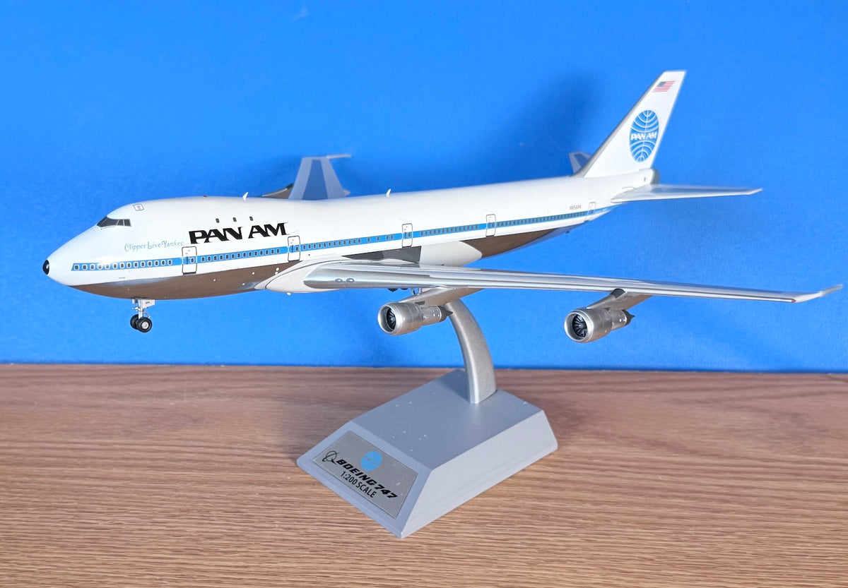 Pan Am Boeing 747-121 N656PA 1970's colors 1:200 scale diecast Inflight models