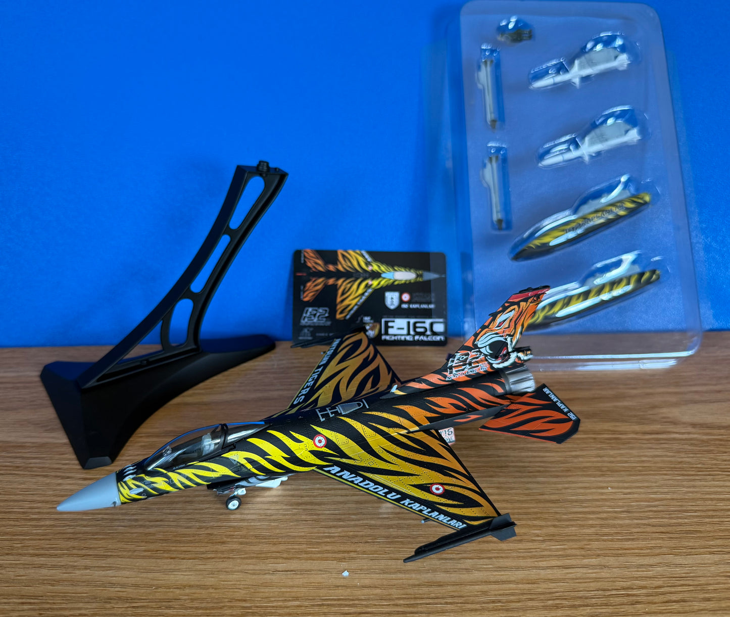 Turkish Air Force F-16 192nd fleet Tigers 1:72 scale diecast JC Wings