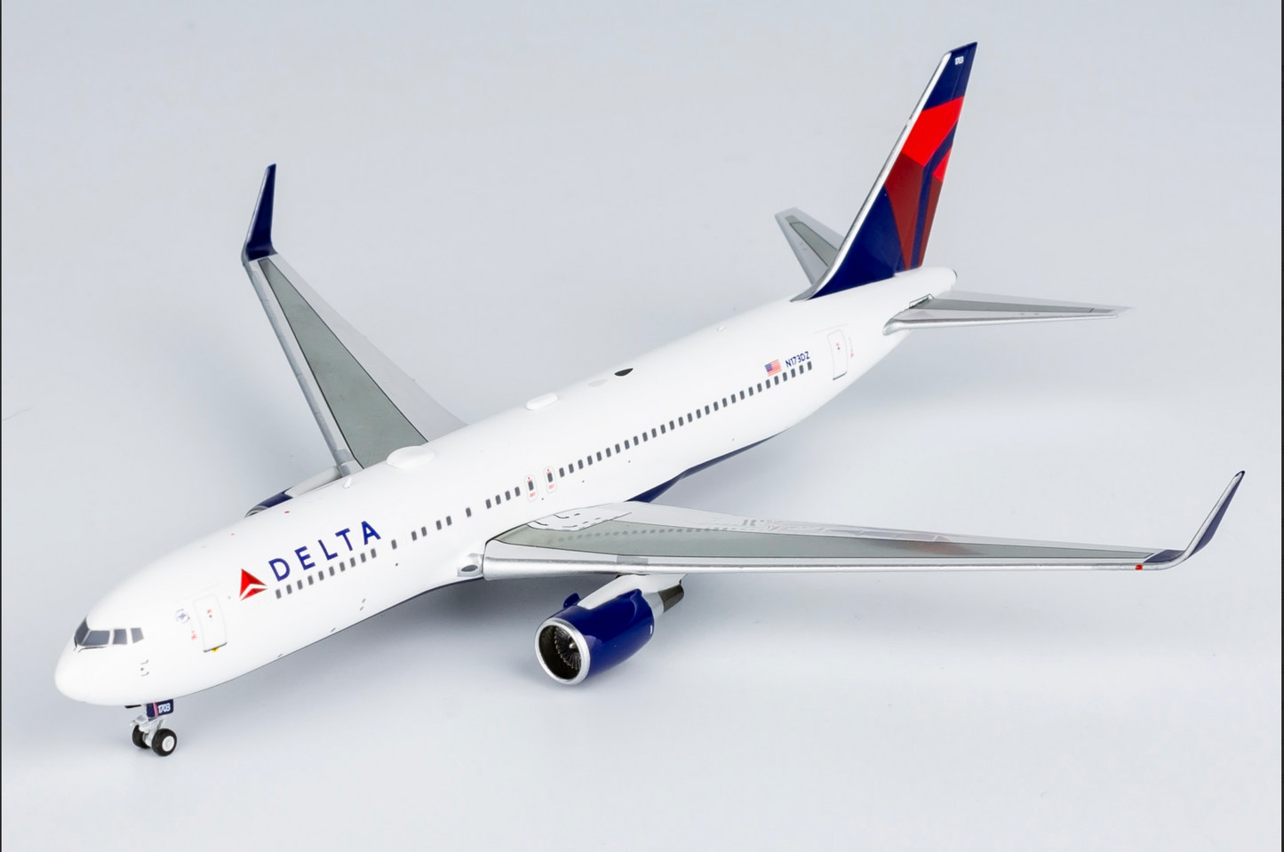 Delta Boeing 767-300ER/W N173DZ current colors 1:400 scale diecast NG Models