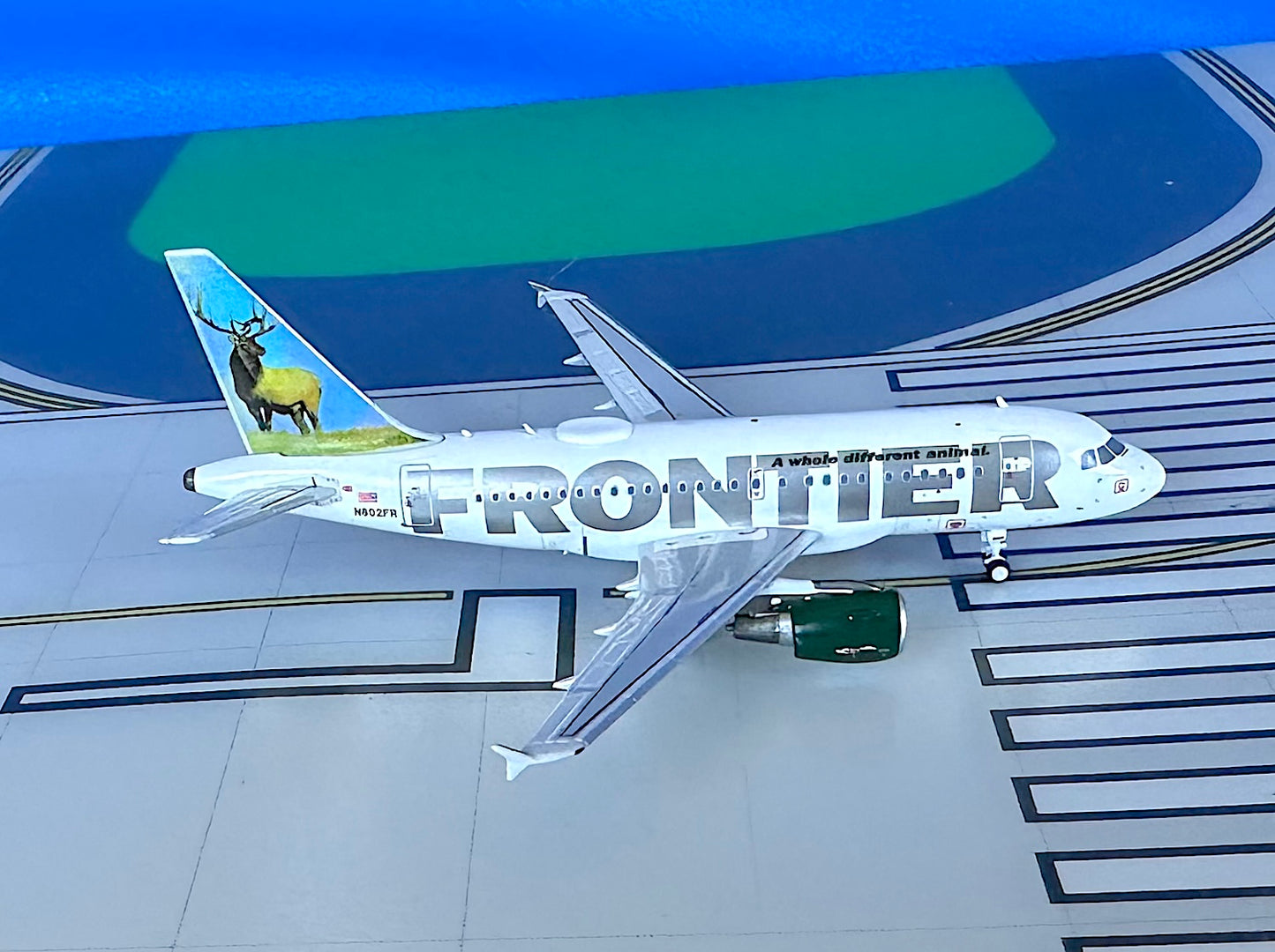 Frontier Airbus A318-111 N802FR Montana h Elk 1:400 scale diecast NG Models