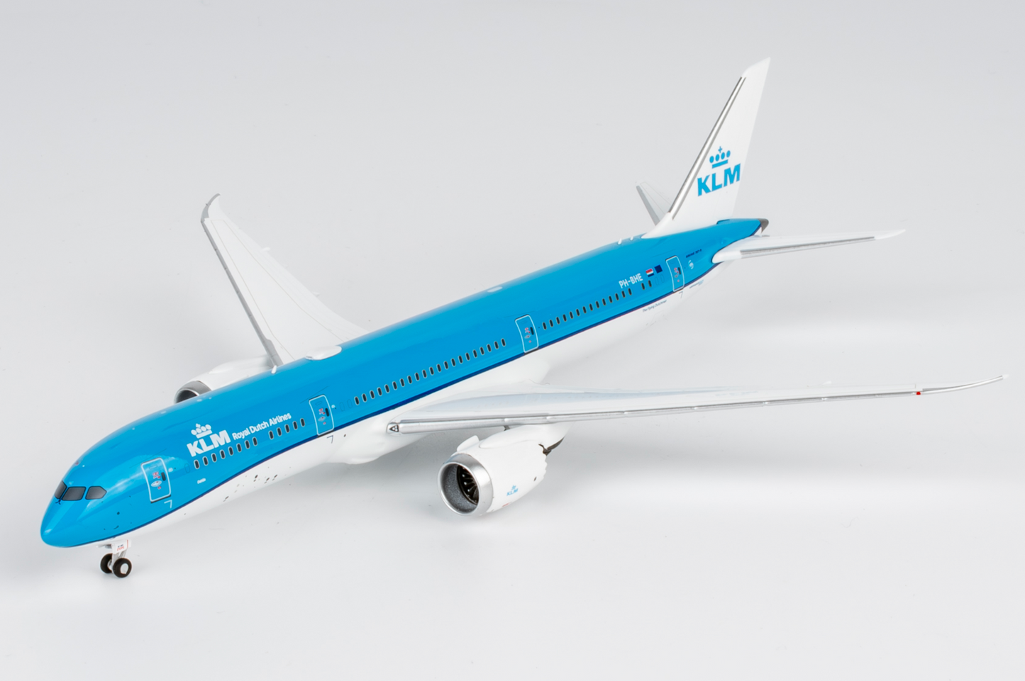 KLM Boeing 787-9 PH-BHE Current colors 1:400 scale diecast NG Models