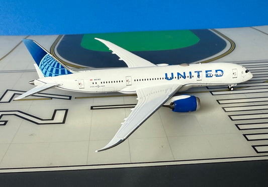 United Boeing 787-8 N45905 new colors 1:400 scale diecast NG models