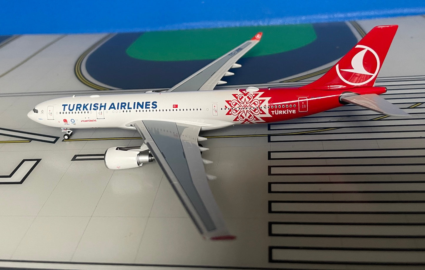 Turkish Airlines Airbus A330-200 TC JNB Tokyo 2020 1:400 scale diecast NG Models