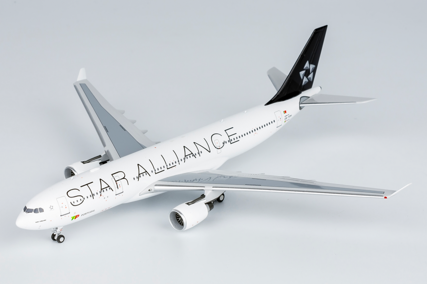 TAP Portugal Airbus A330-200 CS-TOH Star Alliance 1:400 scale diecast NG Models