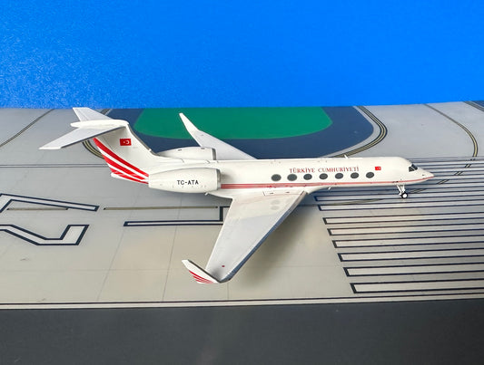 Turkish Government Gulfstream G550 TC-ATA 1:200 scale diecast NG Models