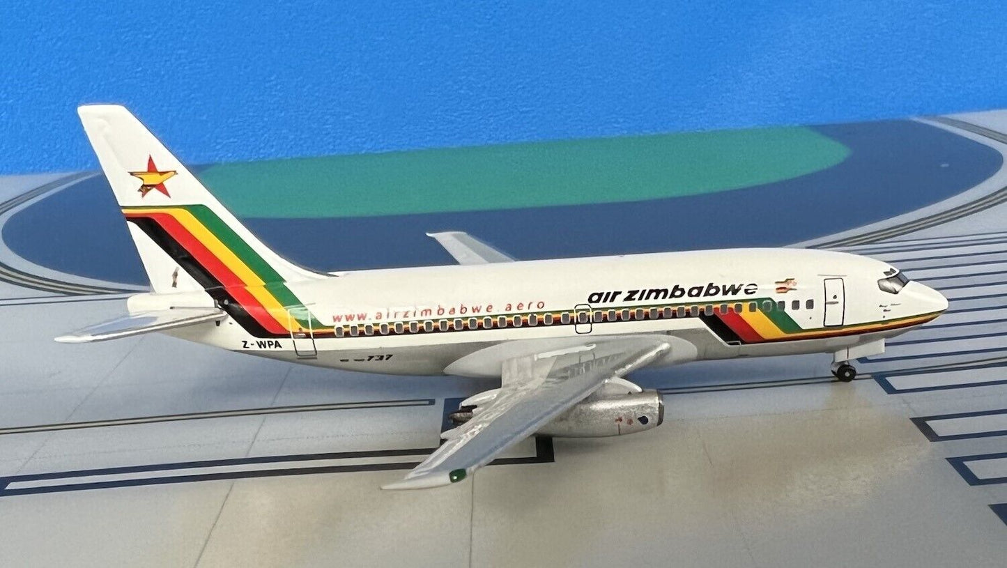 Air Zimbabwe Boeing 737-200/Adv Z-WPA 1990s colors 1/400 scale diecast Aeroclassics