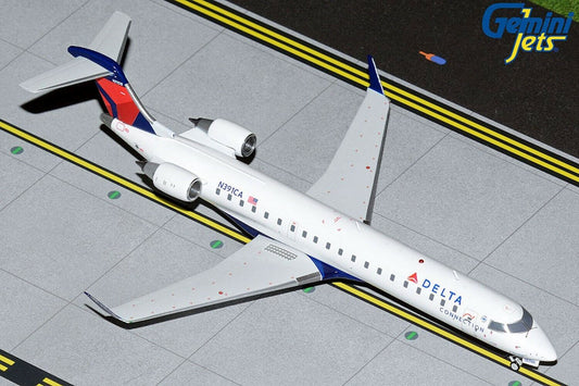 Delta Connection Bombardier CRJ-700ER N391CA 1/200 scale diecast Gemini jets