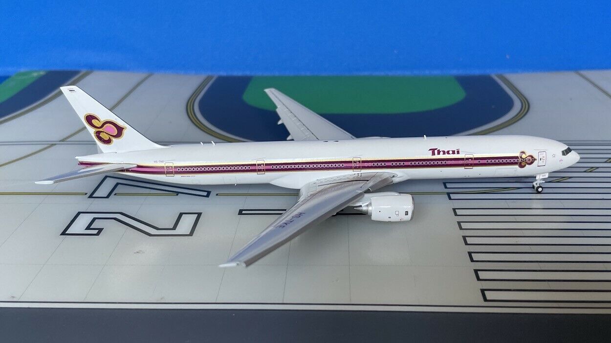 THAI Airways Boeing 777-300 HS-TKE Flaps Down 1/400 scale diecast JC Wings Models