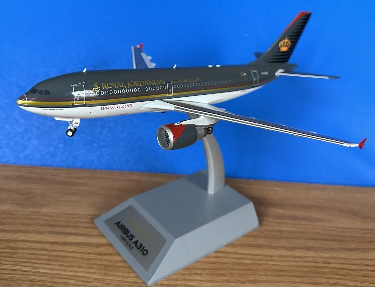 Royal Jordanian Airbus A310-304 2000s JY-AGM 1/200 scale diecast Inflight