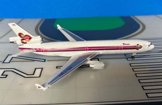 Thai Airways McD Douglas MD-11 HS-TMF 1990s 1/400 scale diecast Phoenix Models