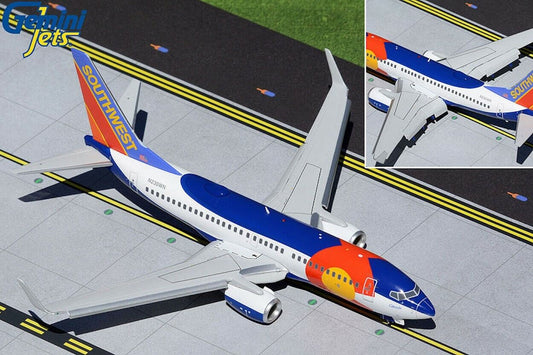 Southwest Boeing 737-700/W N230WN Colorado One, Flaps 1/200 scale diecast GeminiJets