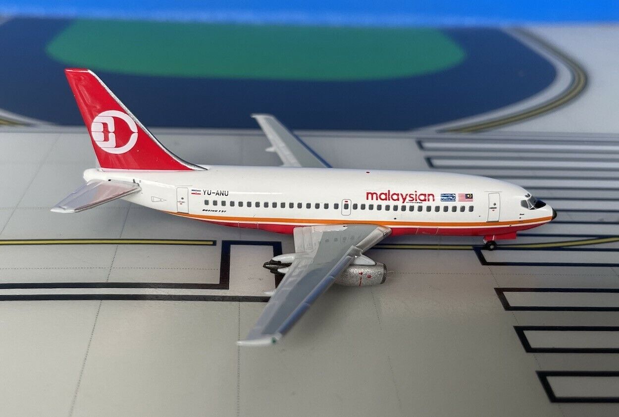 Malaysian Boeing 737-200/Adv YU-ANU 1990s 1/400 scale diecast Aeroclassics